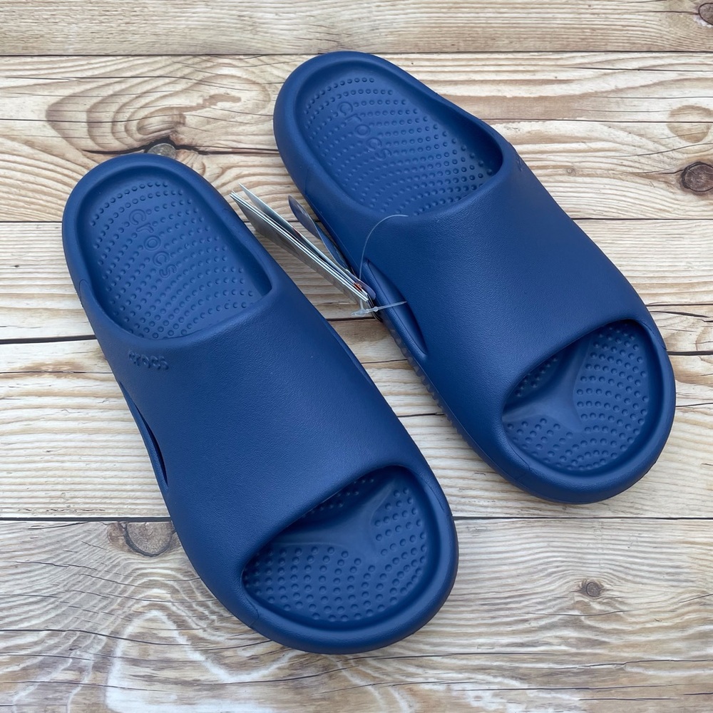 Crocs Mellow Recovery Slide - Picture 12 of 15
